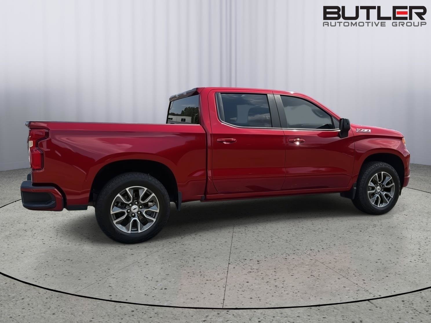 Used 2024 Chevrolet Silverado 1500 RST AWD/4WD image 7