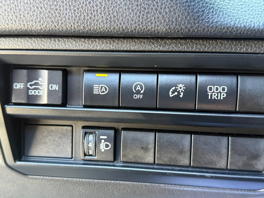 Used 2024 Toyota Tundra SR AWD/4WD image 29