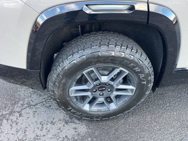 New 2026 GMC Terrain AT4 w/ Convenience Package III image 8