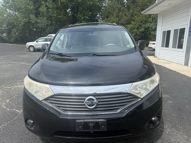 Used 2016 Nissan Quest SV FWD image 2