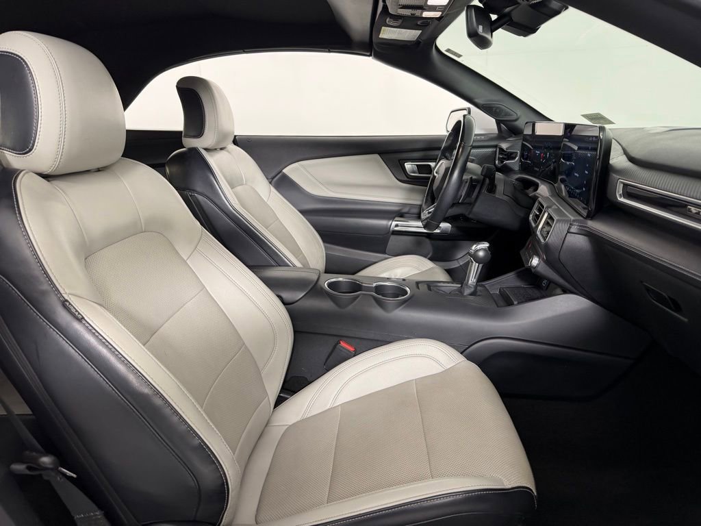 Used 2024 Ford Mustang GT Premium image 26