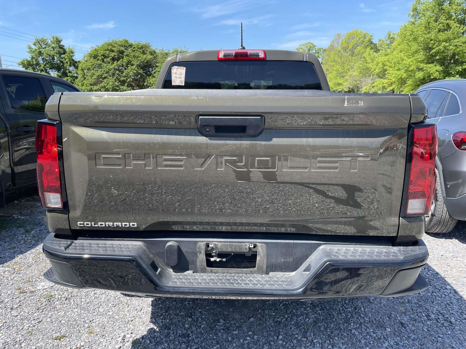 Used 2024 Chevrolet Colorado W/T image 9