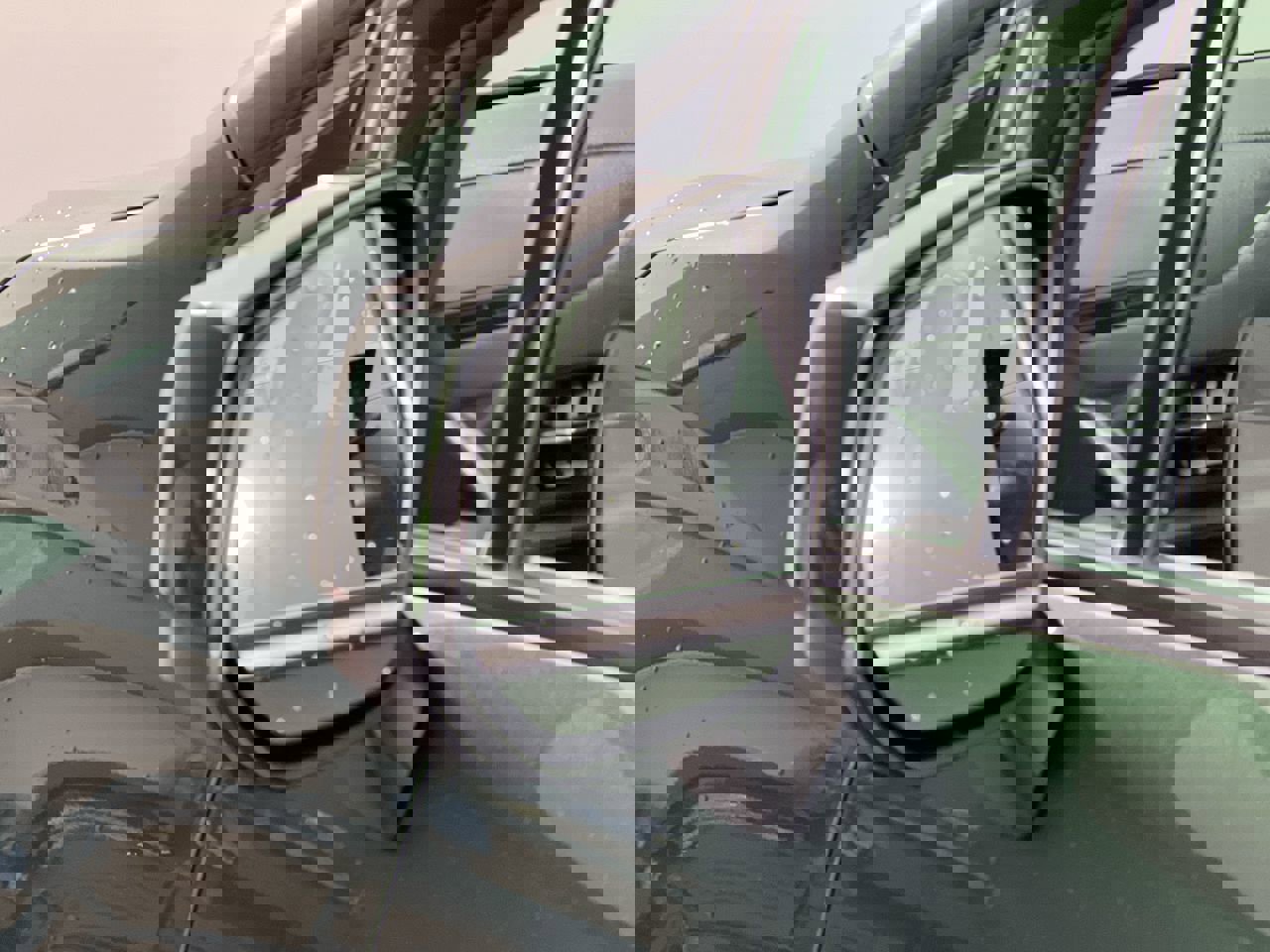 Used 2025 Toyota Sienna XLE image 10