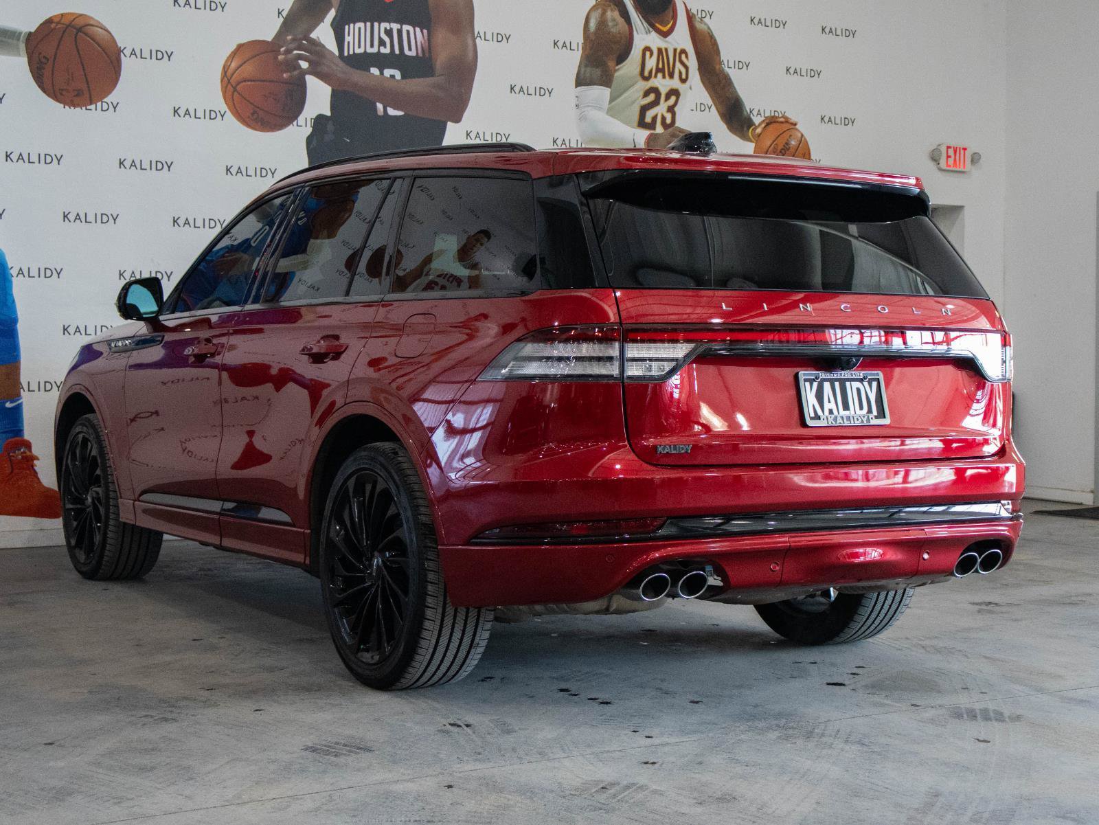 Used 2025 Lincoln Aviator Reserve w/ Equipment Group 201A image 23