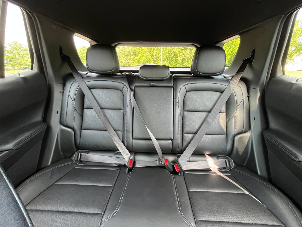 Certified 2025 Chevrolet Equinox LT w/ Convenience Package II AWD/4WD image 17
