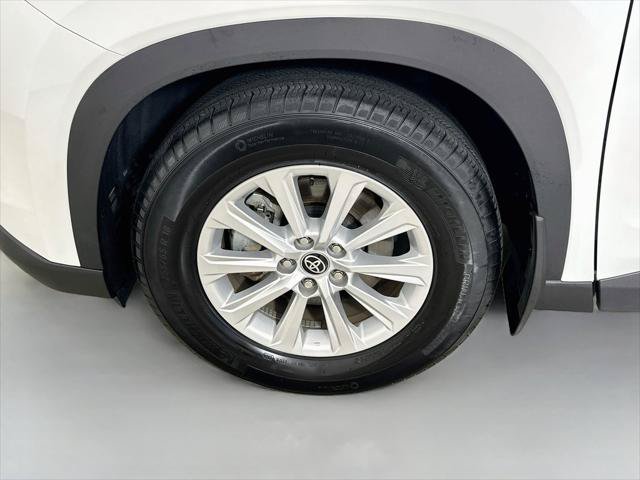 Used 2025 Toyota Grand Highlander AWD Hybrid image 28