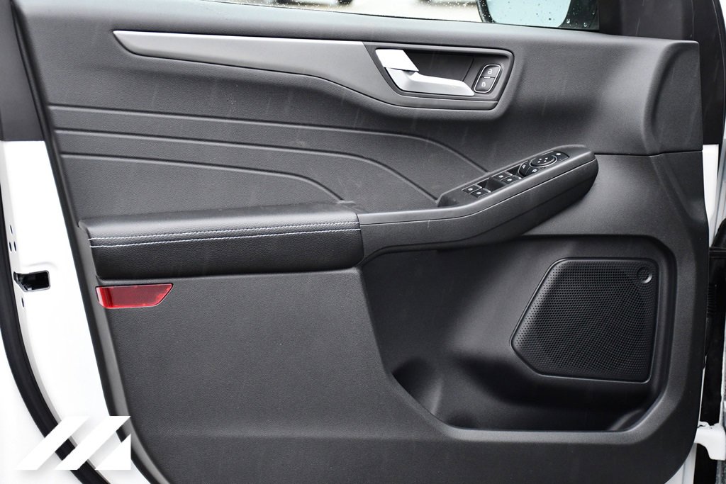 New 2024 Ford Escape Base image 26