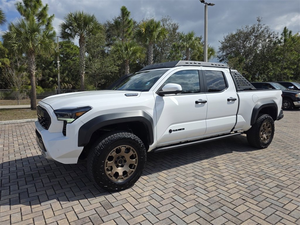 Certified 2025 Toyota Tacoma Trailhunter image 3