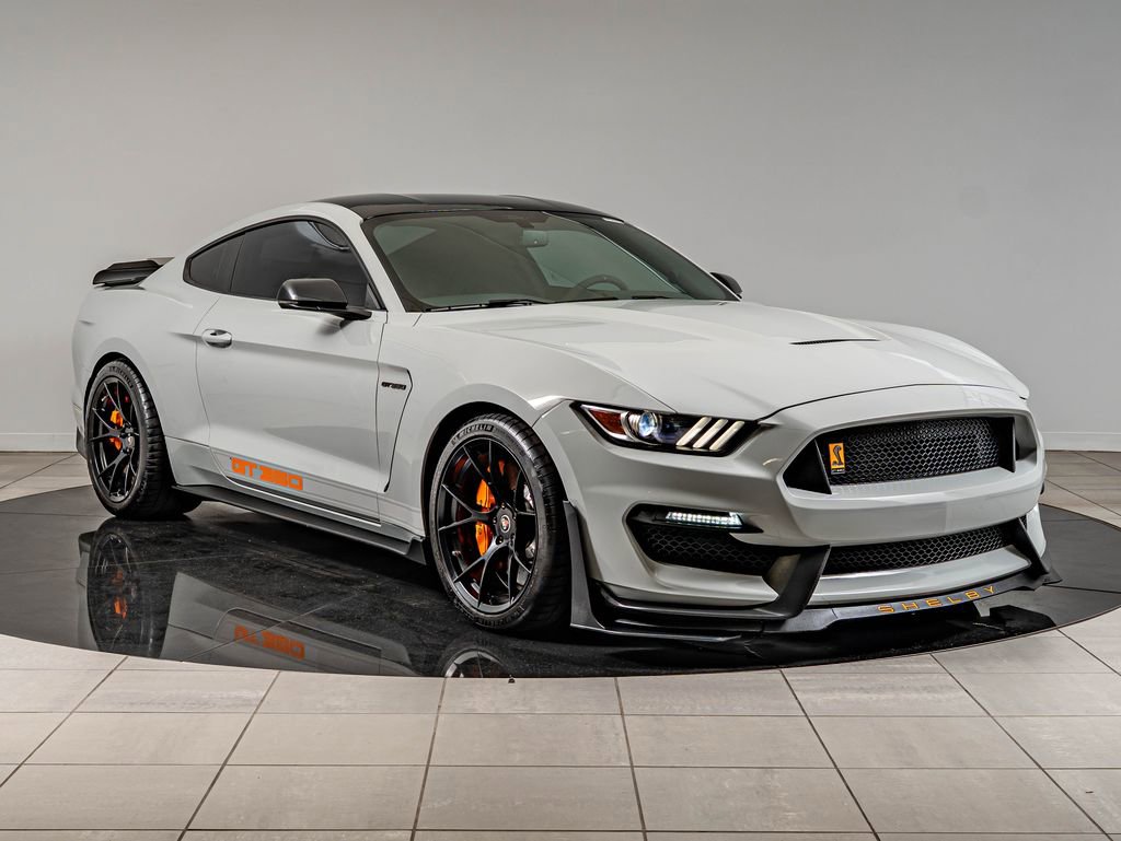 Used 2017 Ford Mustang Shelby GT350 w/ Electronics Package RWD image 3