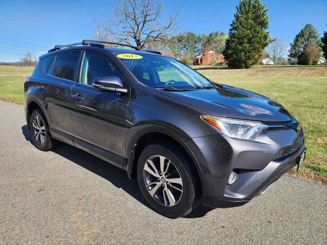 Used 2017 Toyota RAV4 XLE image 4