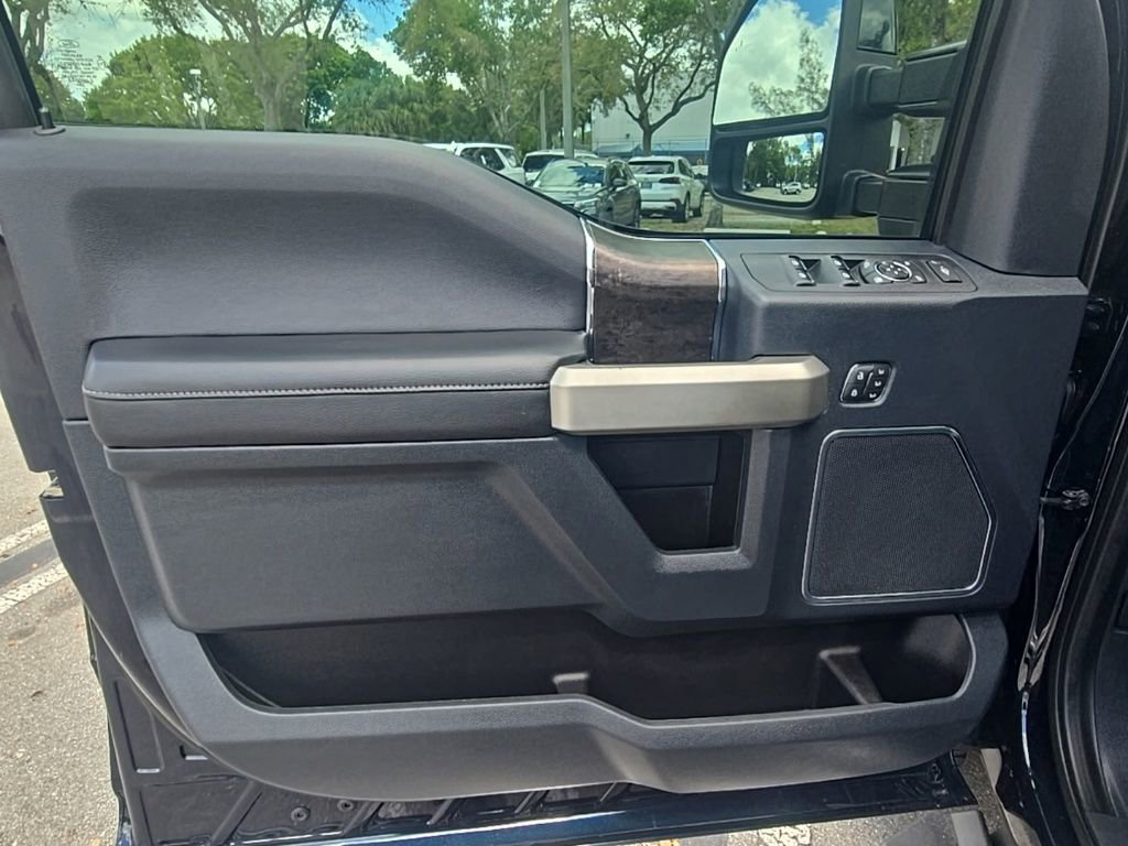 Used 2022 Ford F250 Lariat w/ Lariat Ultimate Package image 16