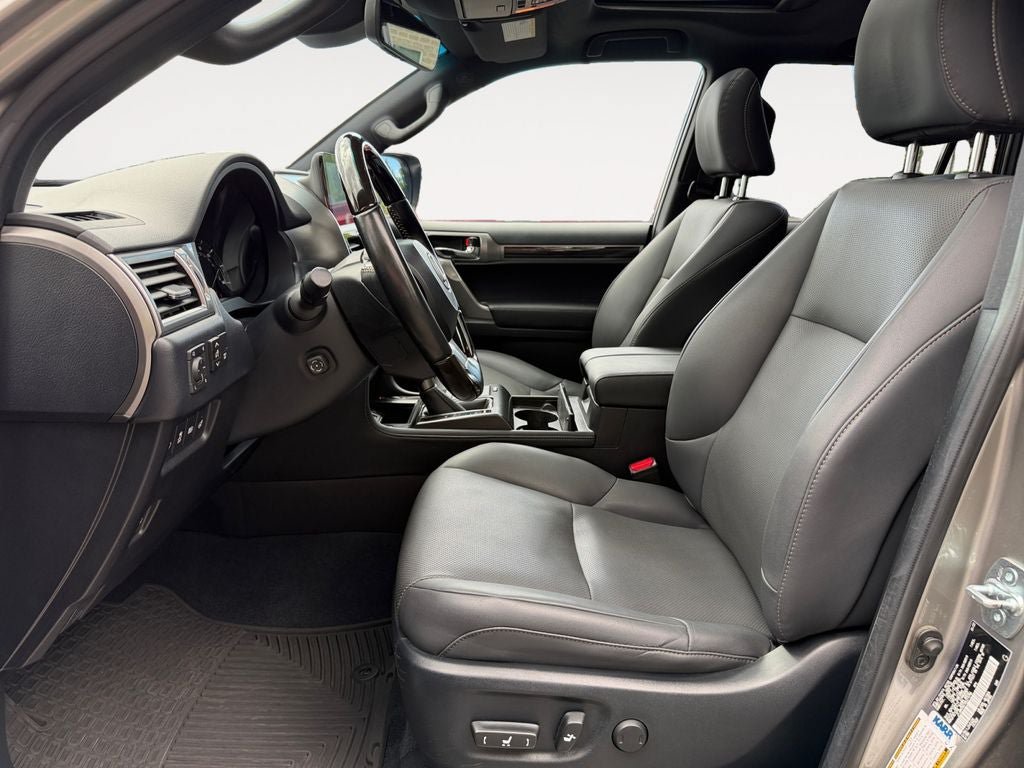 Used 2022 Lexus GX 460 Premium w/ Accessory Package AWD/4WD image 6
