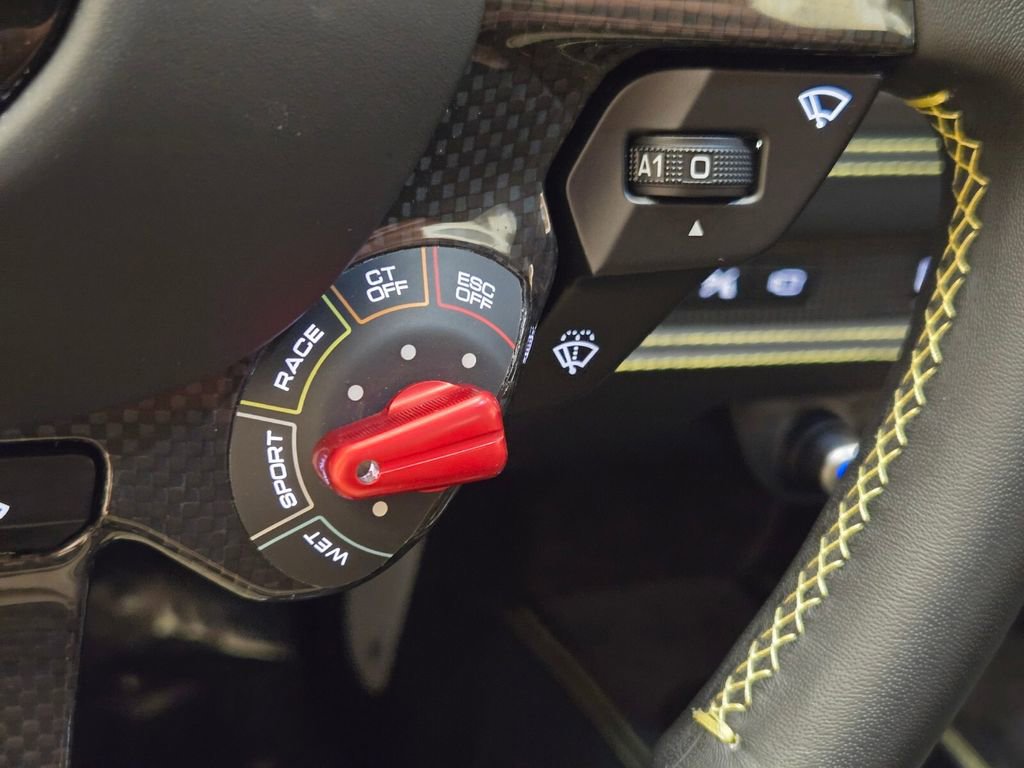 Used 2021 Ferrari F8 Tributo image 39