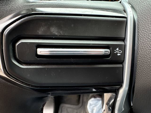 Used 2024 Chevrolet Colorado LT image 28