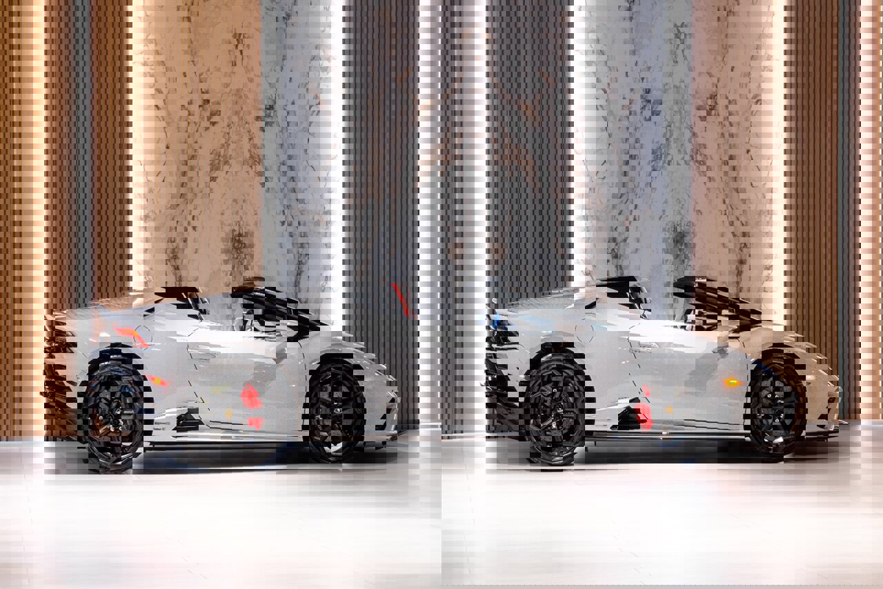 Used 2023 Lamborghini Huracan EVO image 5