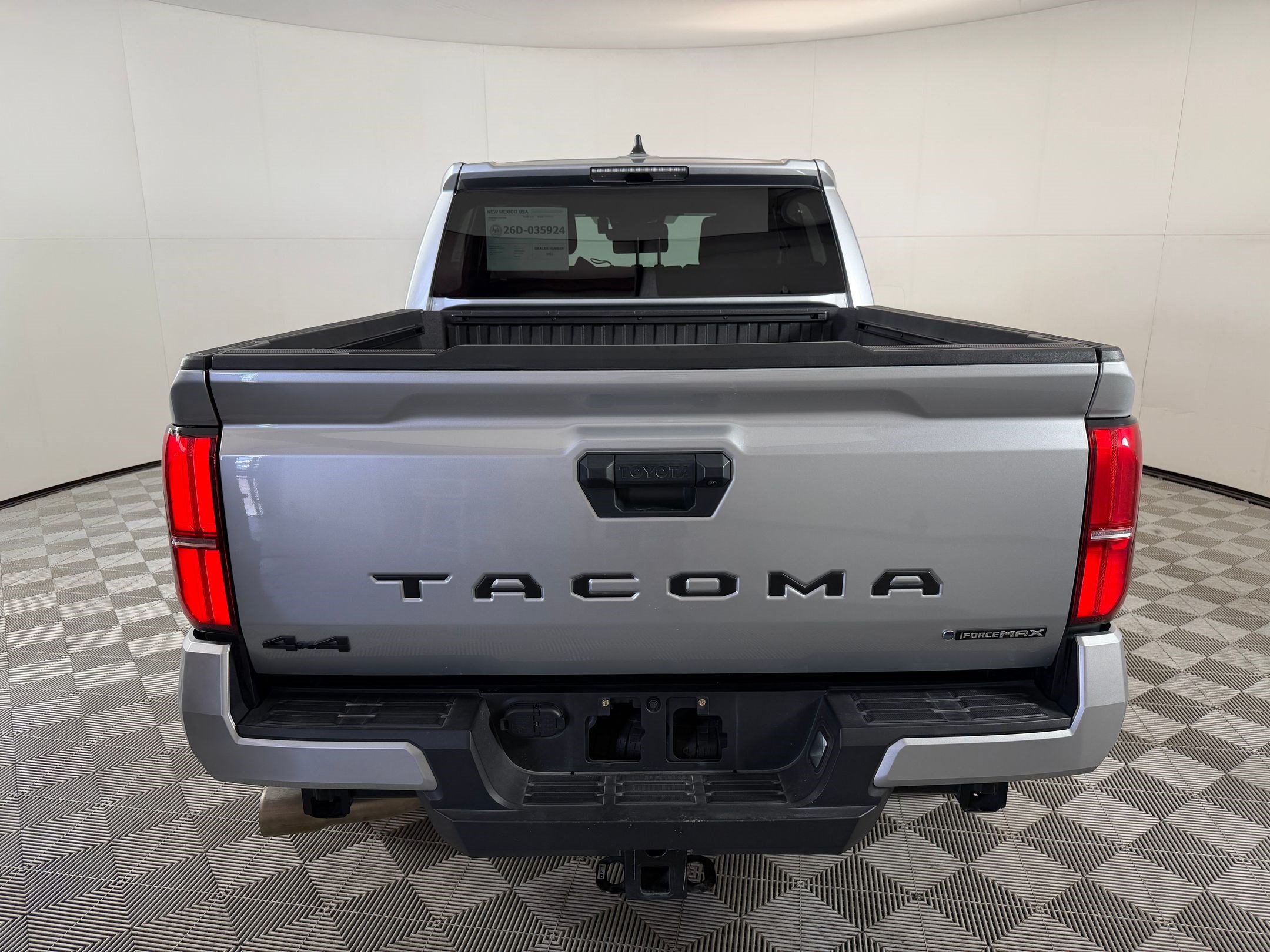 Used 2025 Toyota Tacoma TRD Off-Road AWD/4WD image 10