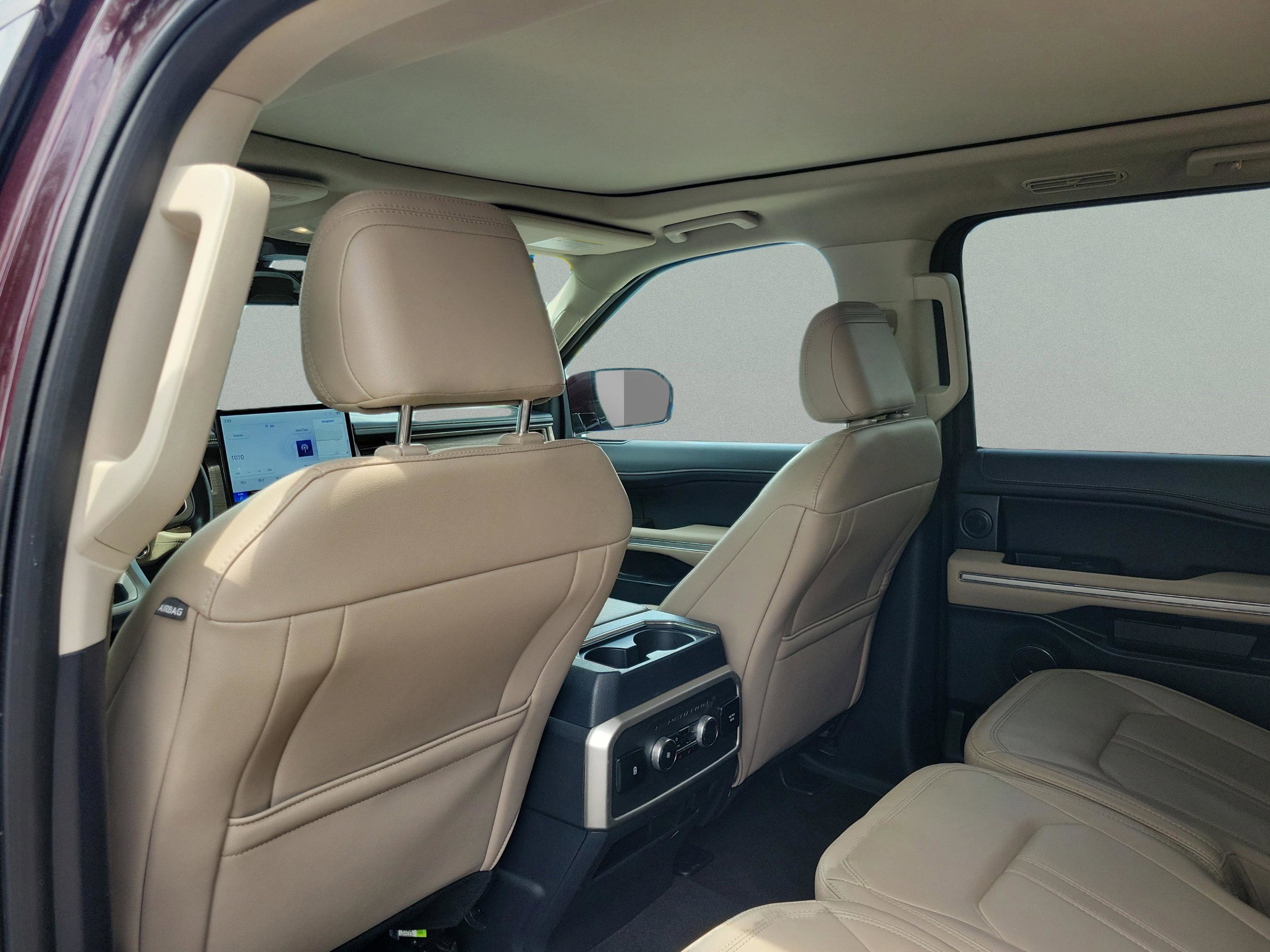 Used 2024 Ford Expedition Max Limited AWD/4WD image 12