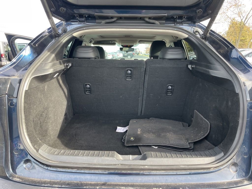 Used 2021 MAZDA CX-30 FWD 2.5 S w/ Premium Package image 32