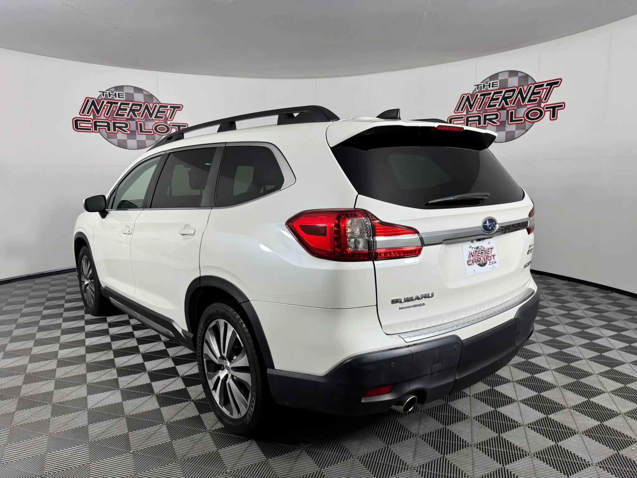 Used 2022 Subaru Ascent Limited w/ Technology Package AWD/4WD image 5