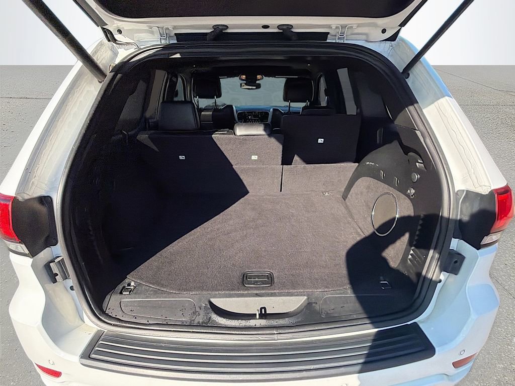 Used 2019 Jeep Grand Cherokee Altitude image 13