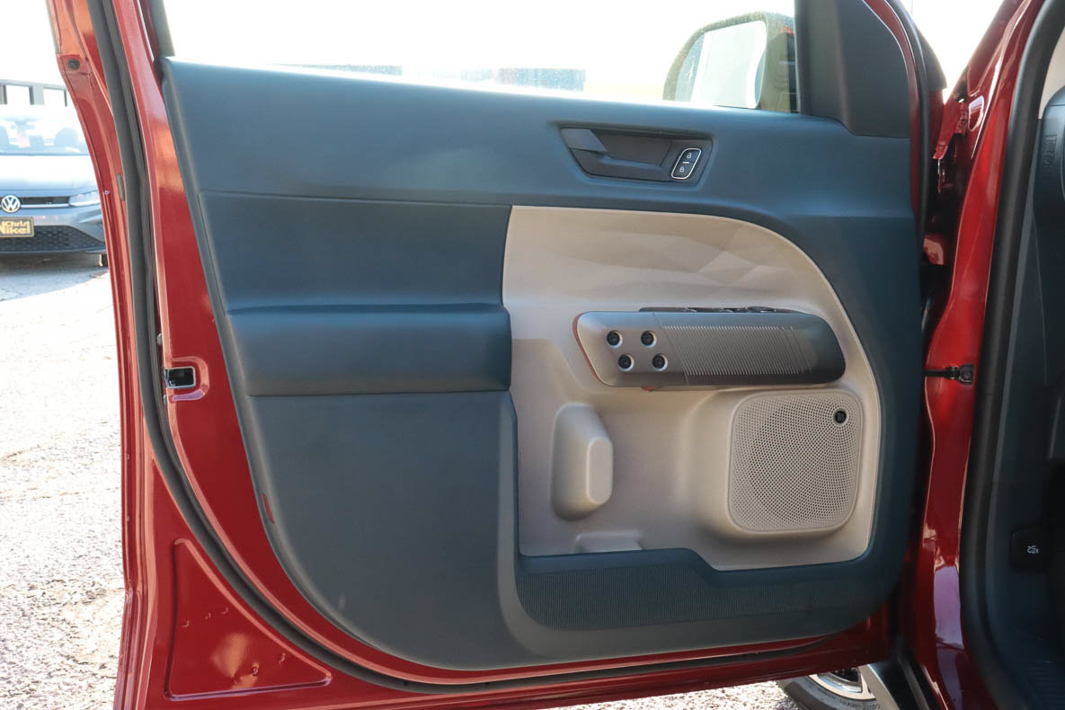 Used 2026 Ford Maverick Lariat w/ 4K Tow Package AWD/4WD image 18