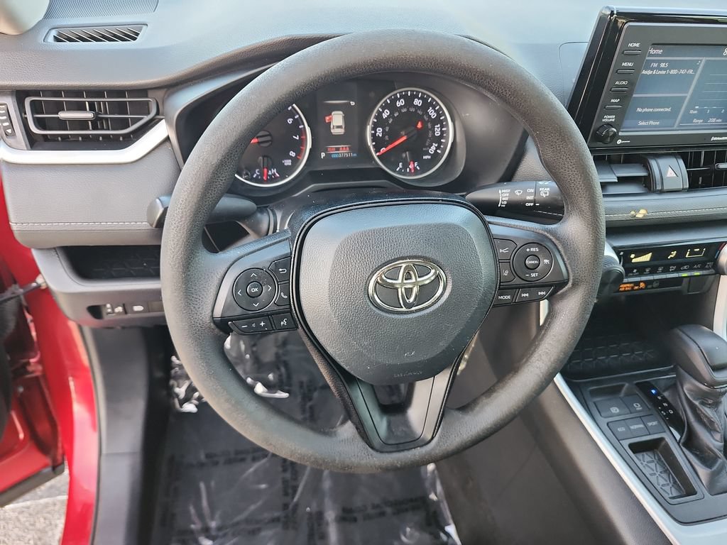 Used 2020 Toyota RAV4 LE FWD image 34