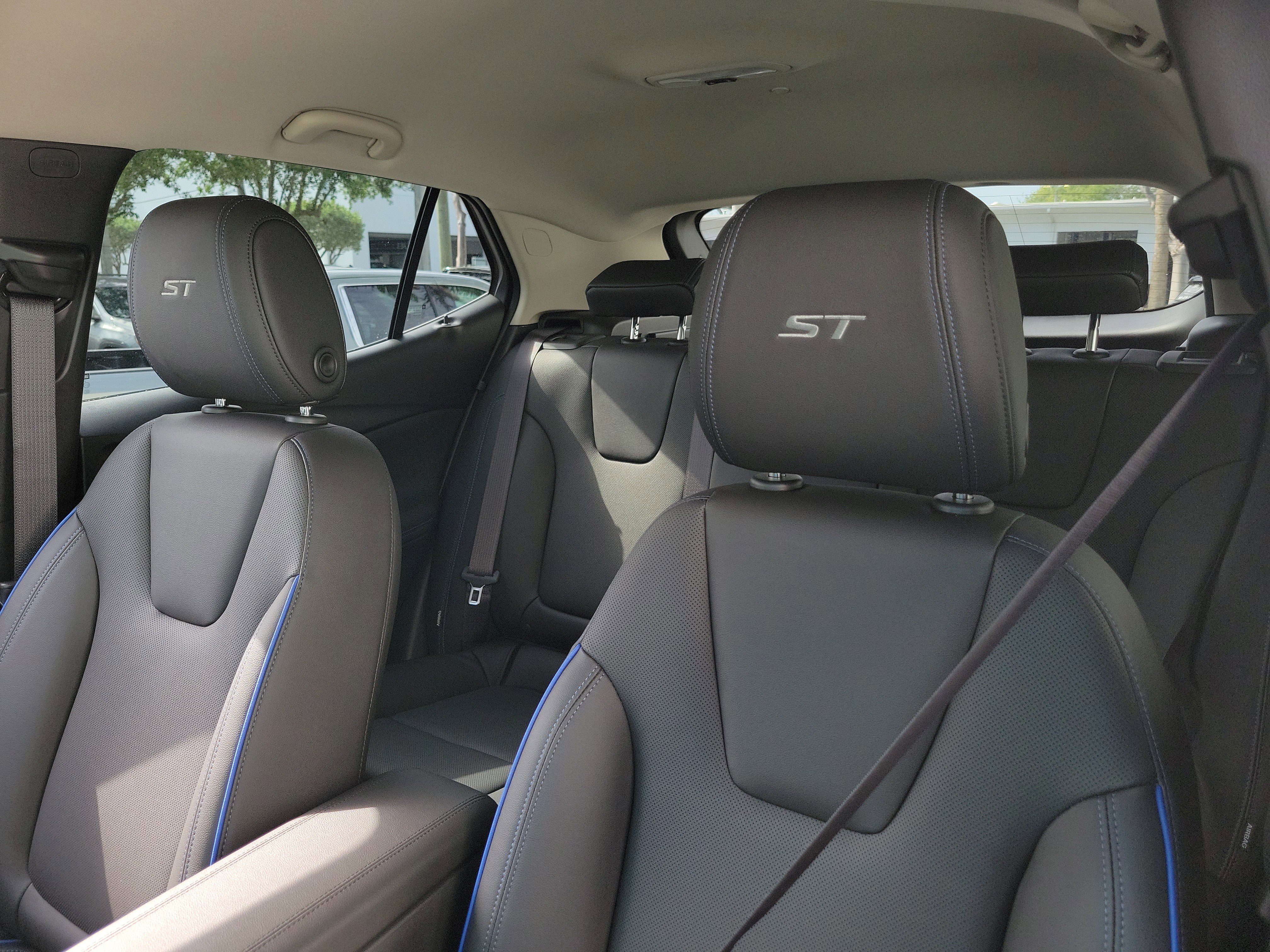 New 2026 Buick Encore GX Sport Touring AWD/4WD image 21