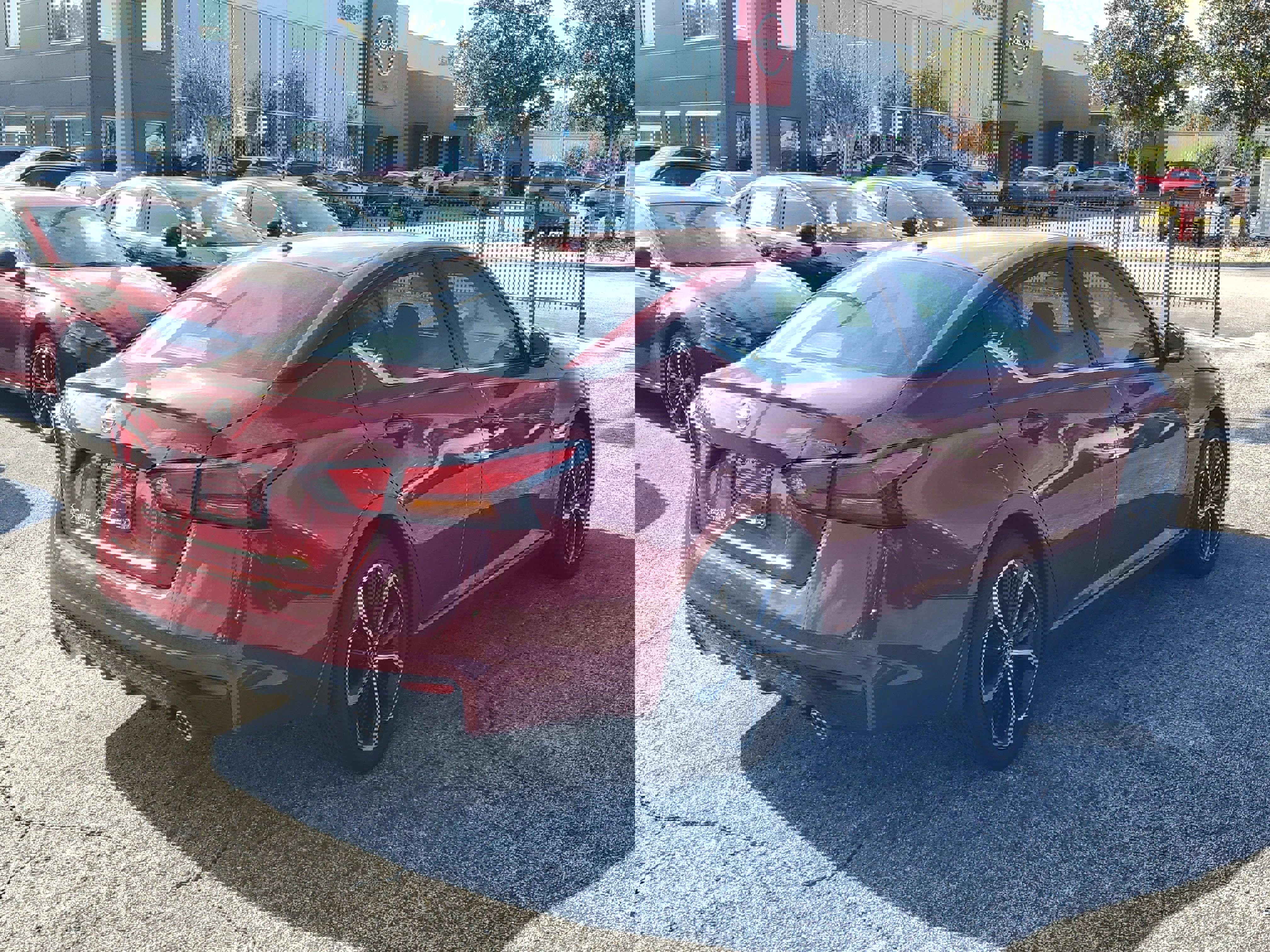 New 2025 Nissan Altima 2.5 SR image 4