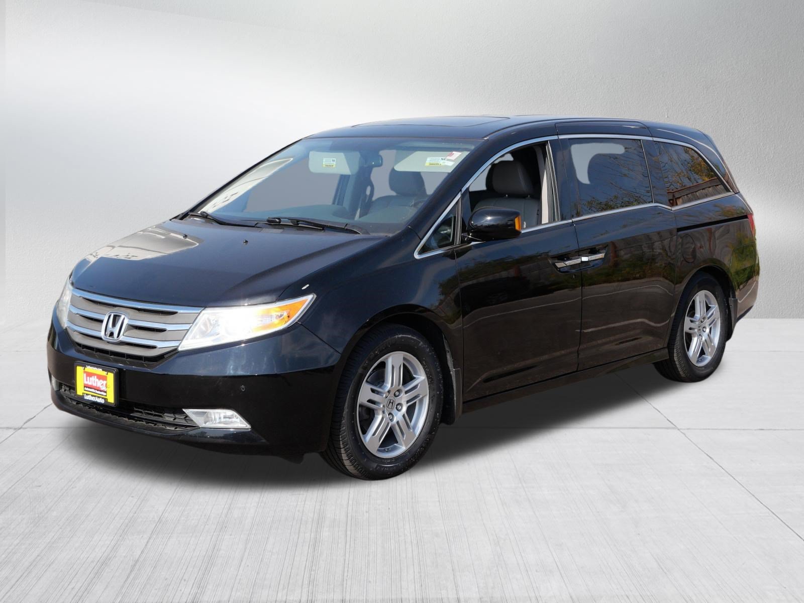 Used 2013 Honda Odyssey Touring image 3