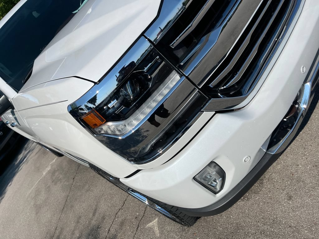 Used 2017 Chevrolet Silverado 1500 High Country AWD/4WD image 37
