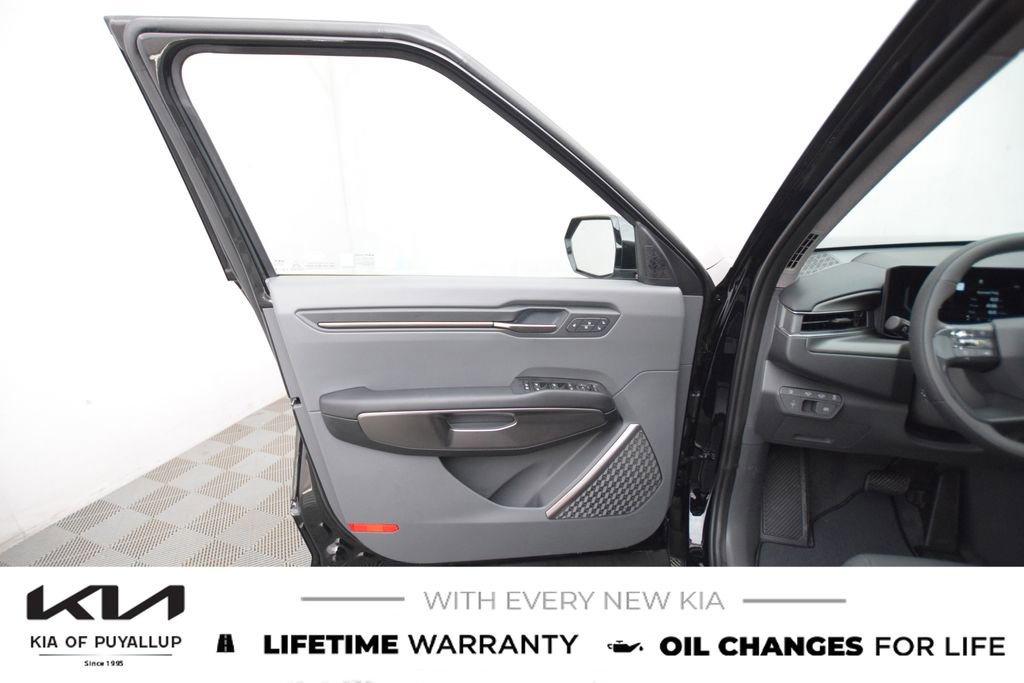 New 2026 Kia EV9 Wind image 9