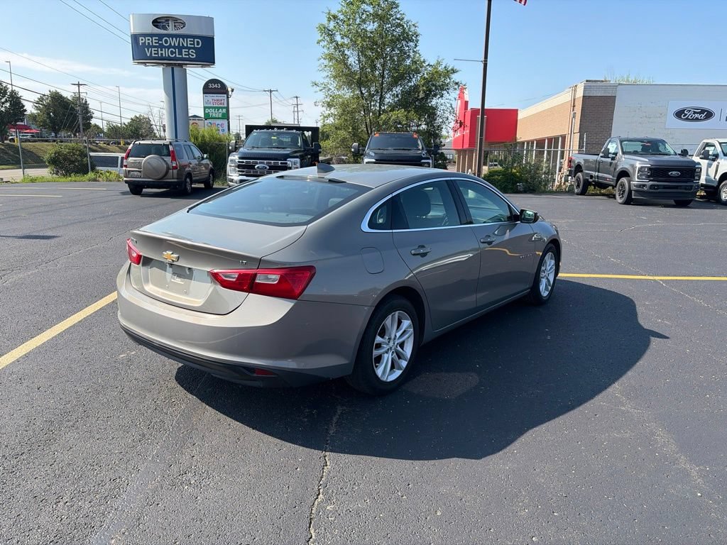 Used 2017 Chevrolet Malibu LT FWD image 7