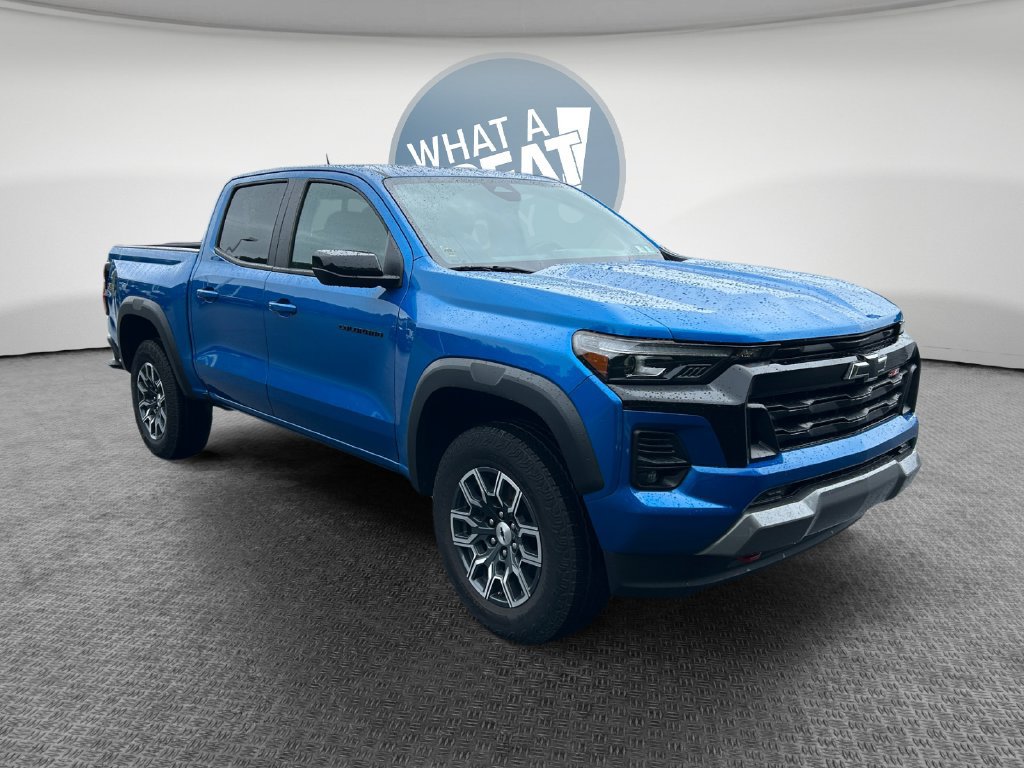 Used 2024 Chevrolet Colorado Z71 w/ Z71 Convenience Package 2