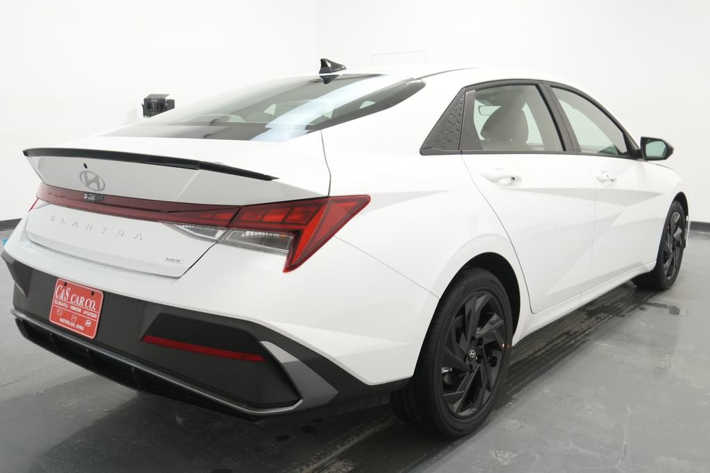New 2026 Hyundai Elantra Sport image 8