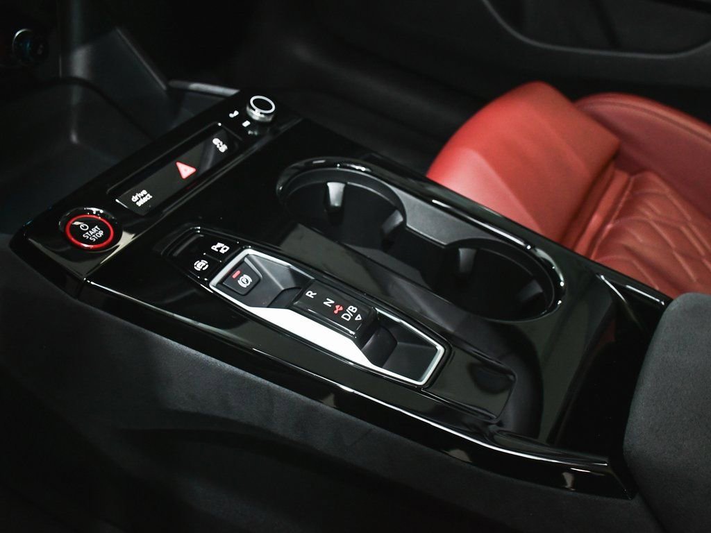 Used 2025 Audi S6 e-tron Prestige w/ 21" Black Optic Package image 54