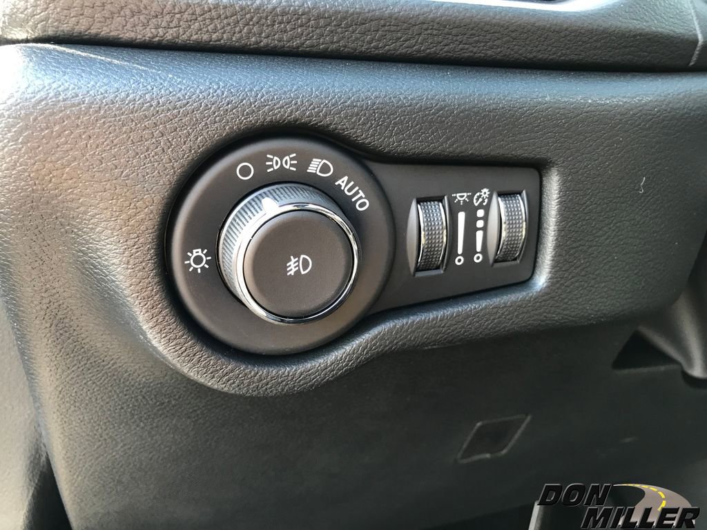 New 2026 Chrysler Pacifica Limited w/ S Appearance Package image 15