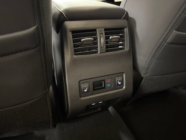 New 2026 Mitsubishi Outlander SEL Black Edition FWD image 25