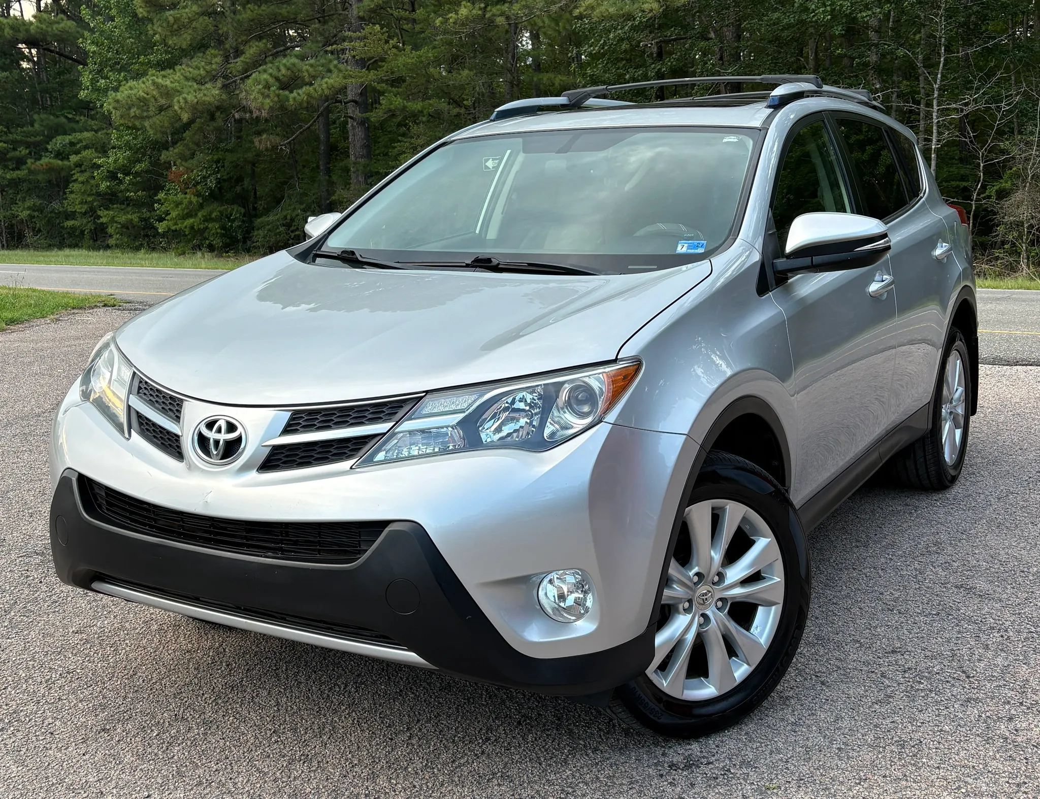 Used 2015 Toyota RAV4 Limited w/ Outdoor Package FWD image 40
