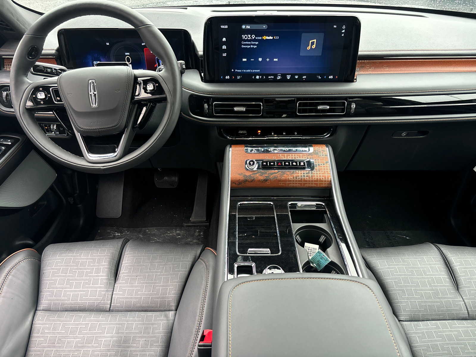 New 2025 Lincoln Aviator Black Label image 31