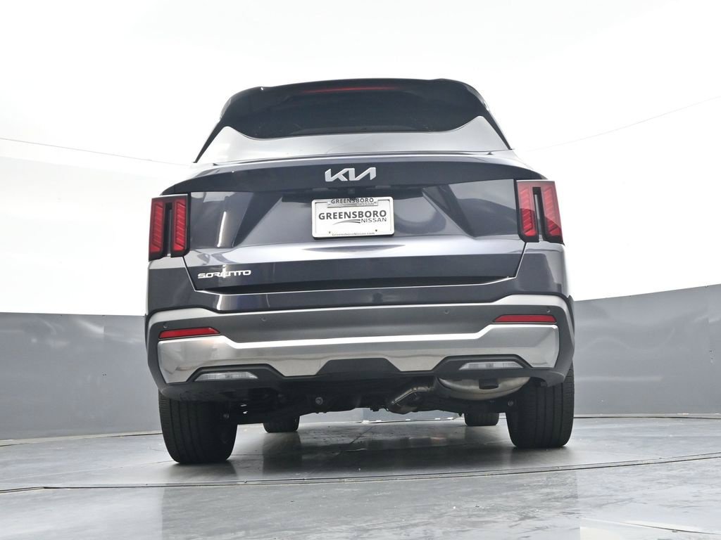 Used 2025 Kia Sorento EX w/ Panoramic Sunroof Package FWD image 36