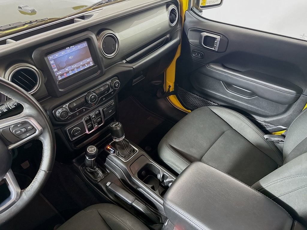 Used 2019 Jeep Wrangler Unlimited Sahara image 20