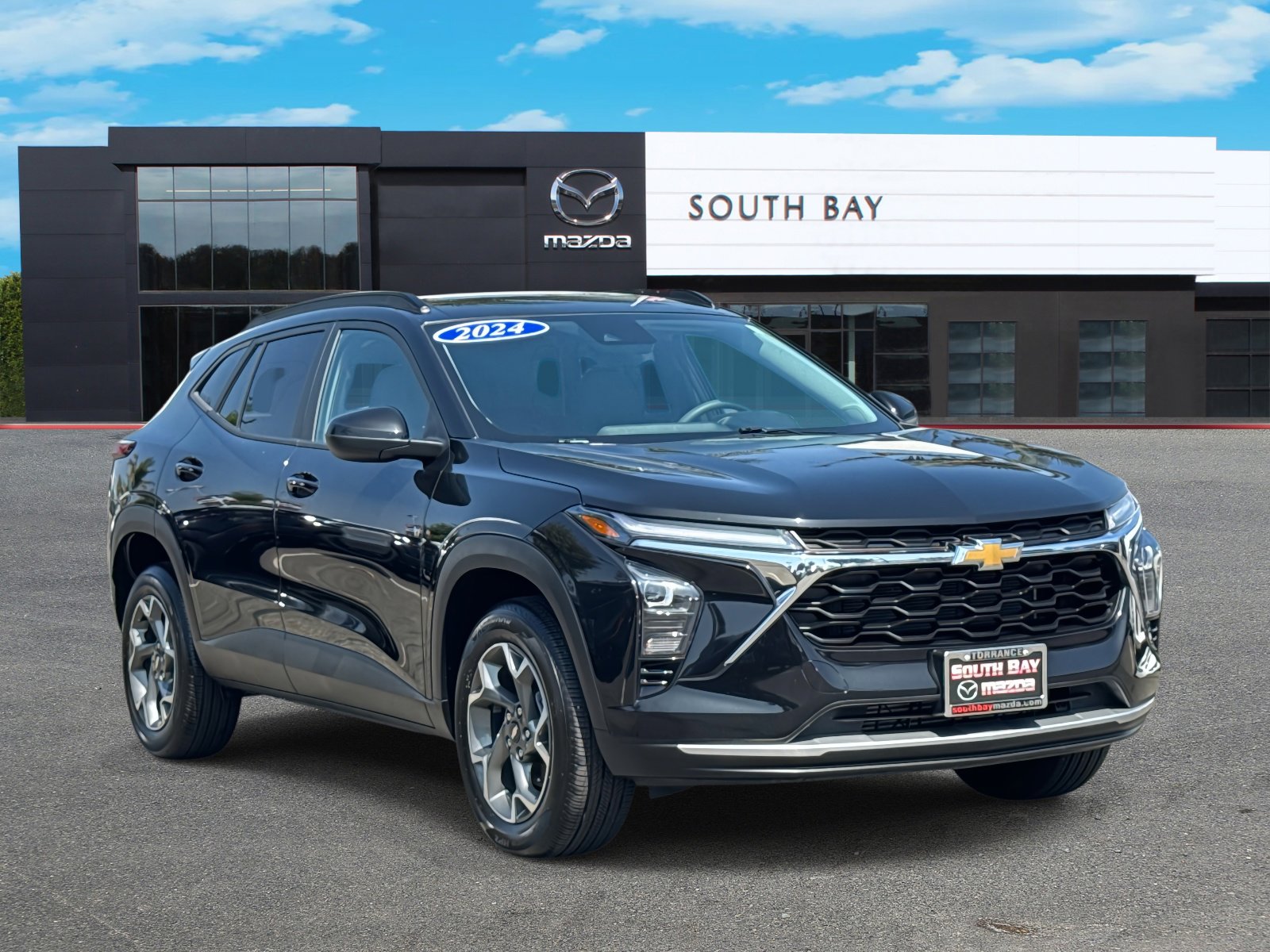 Used 2024 Chevrolet Trax LT image 1