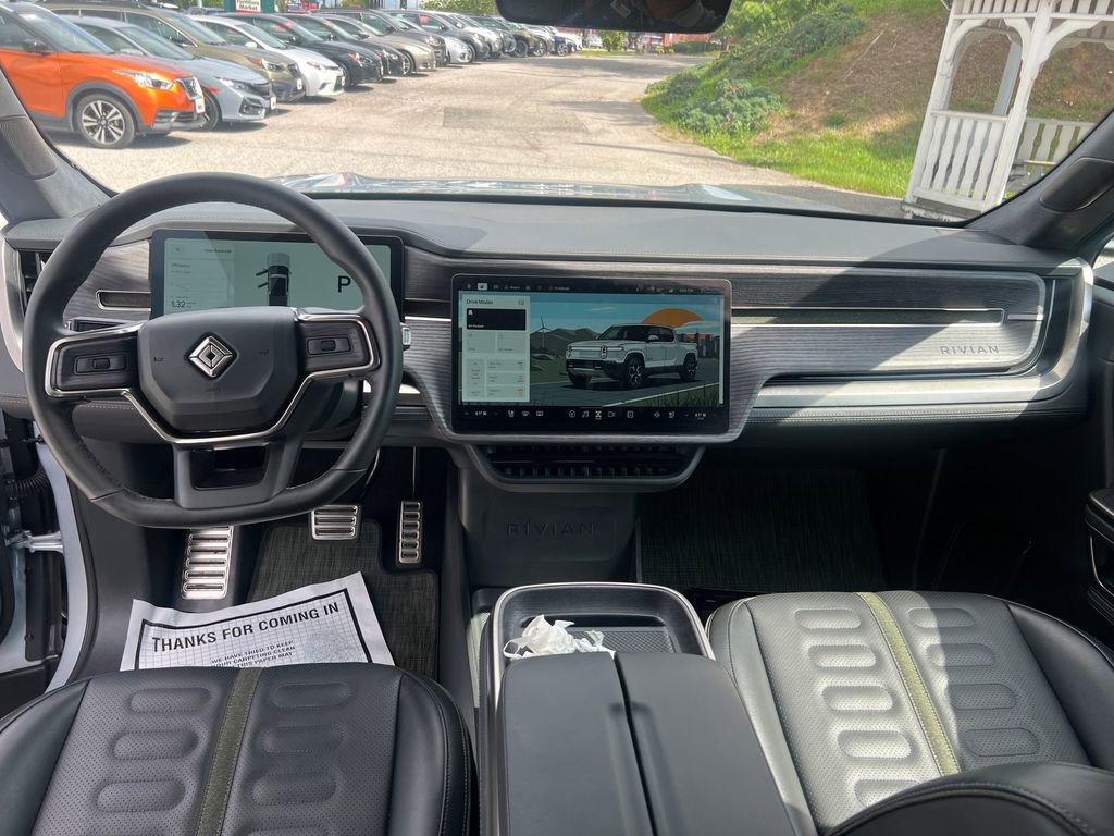 Used 2024 Rivian R1T Adventure image 12