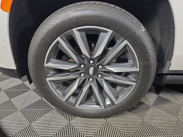 Used 2024 Cadillac Escalade Sport w/ Touring Package AWD/4WD image 9
