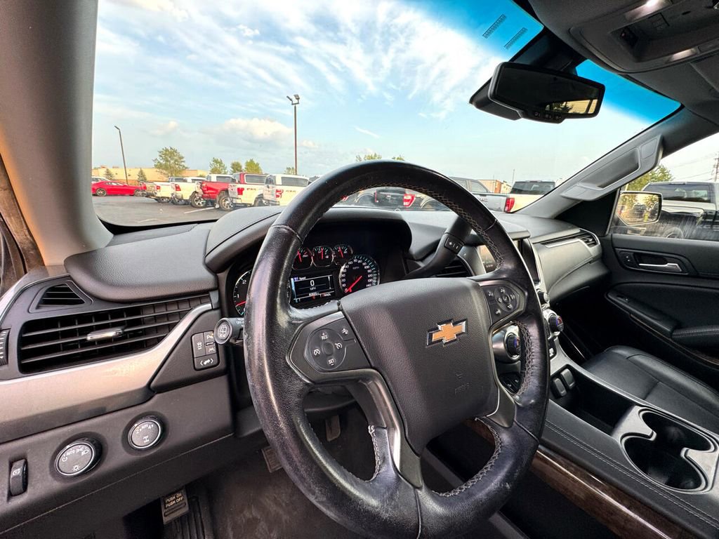 Used 2019 Chevrolet Tahoe LT w/ RST Edition image 11