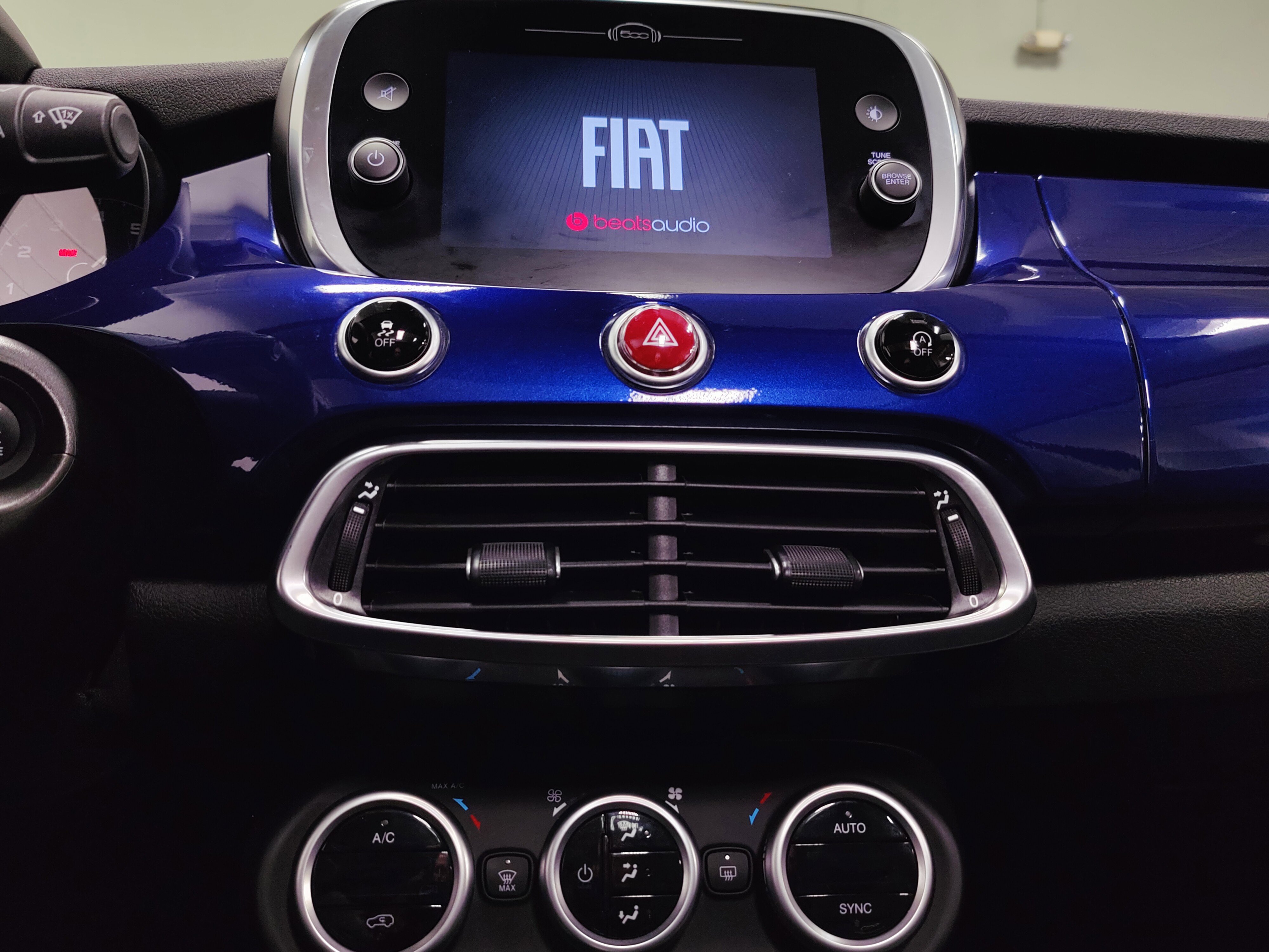 Used 2021 FIAT 500X Trekking image 23