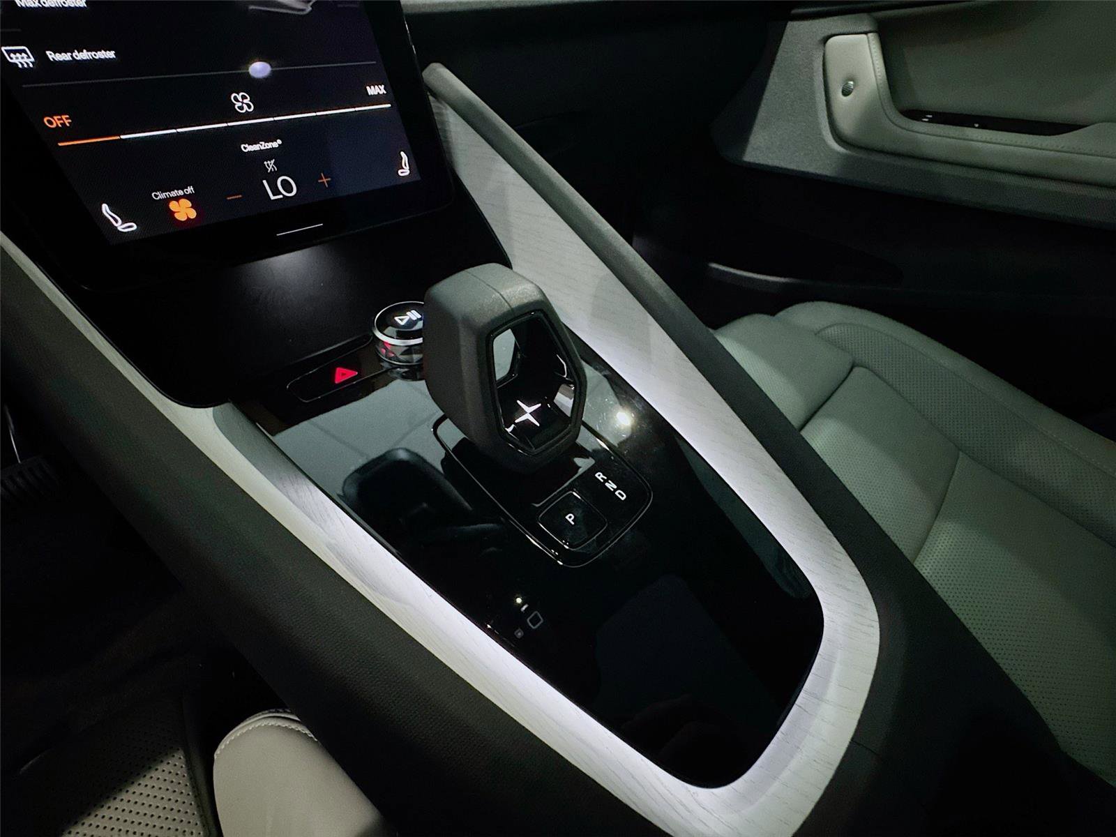 Used 2023 Polestar Polestar 2 Performance w/ Pilot Pack image 14