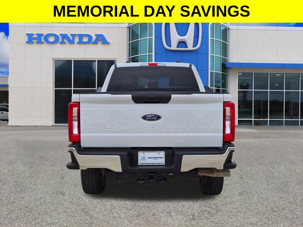 Used 2025 Ford F250 XLT w/ FX4 Off-Road Package AWD/4WD image 4