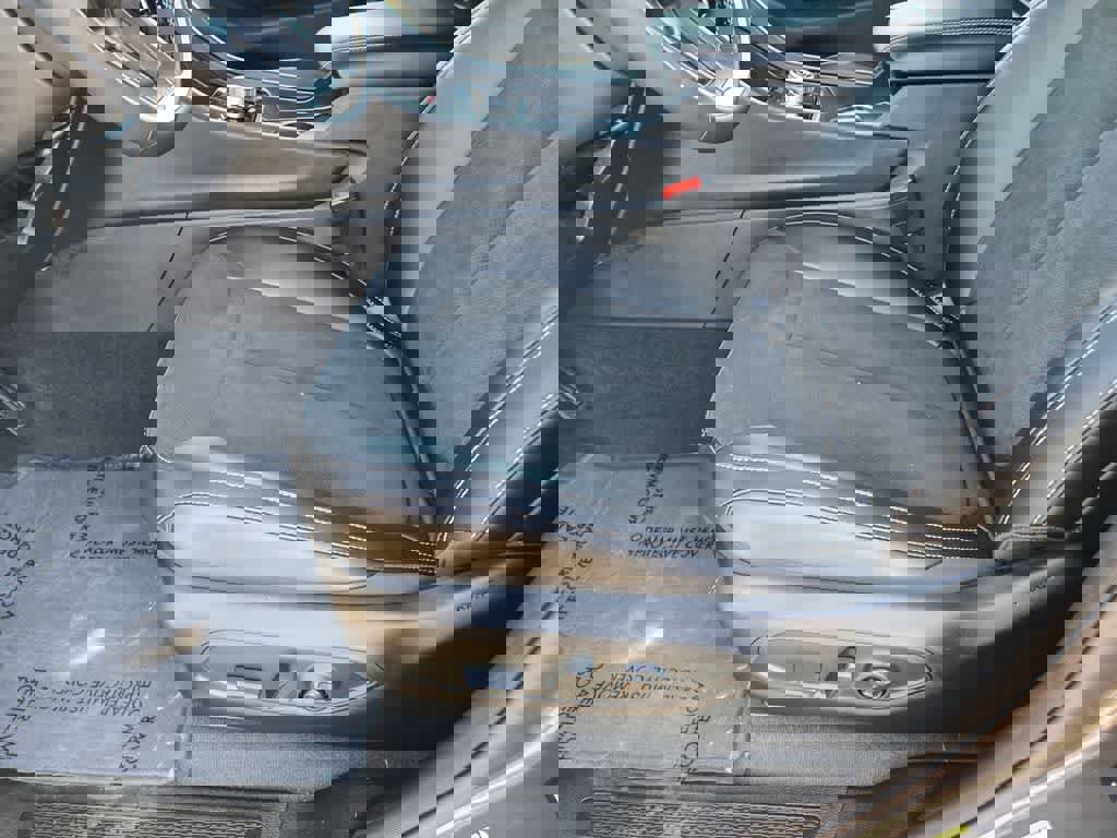 New 2025 Jeep Grand Cherokee Altitude image 20