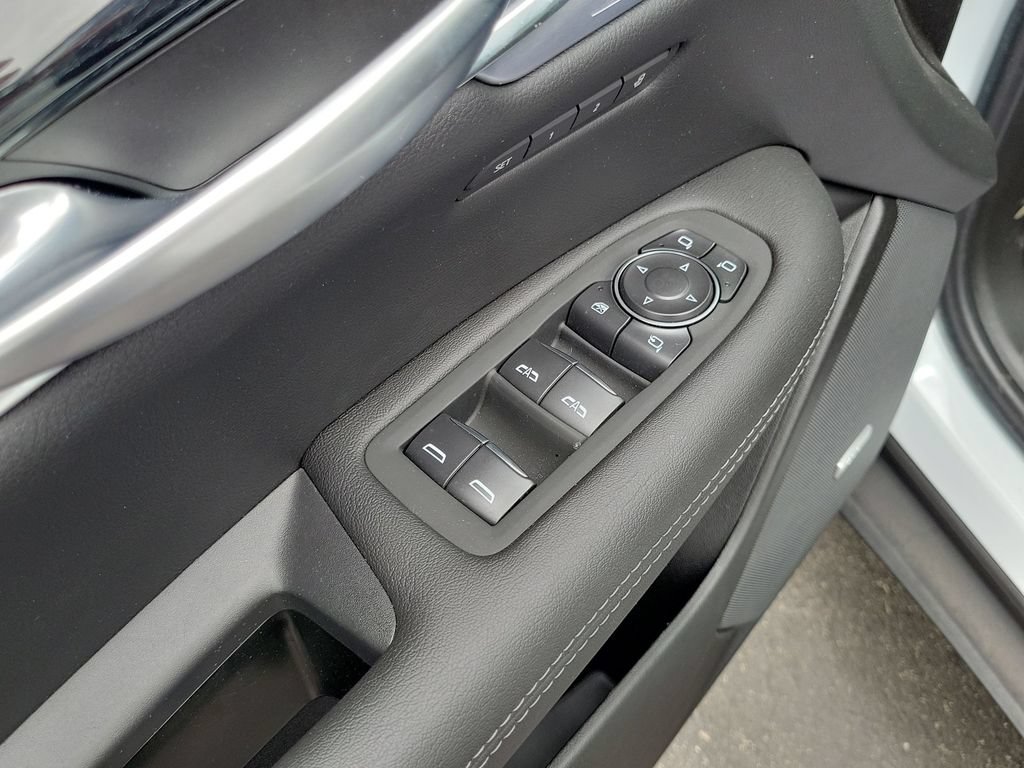 Used 2026 Cadillac XT5 Premium Luxury w/ Driver Assist Package FWD image 23